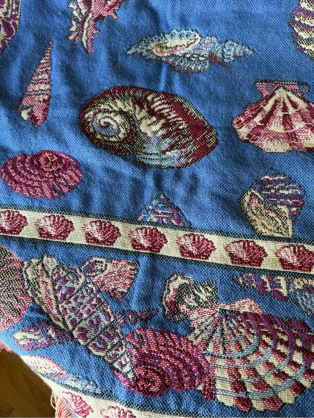 N/A woven throw